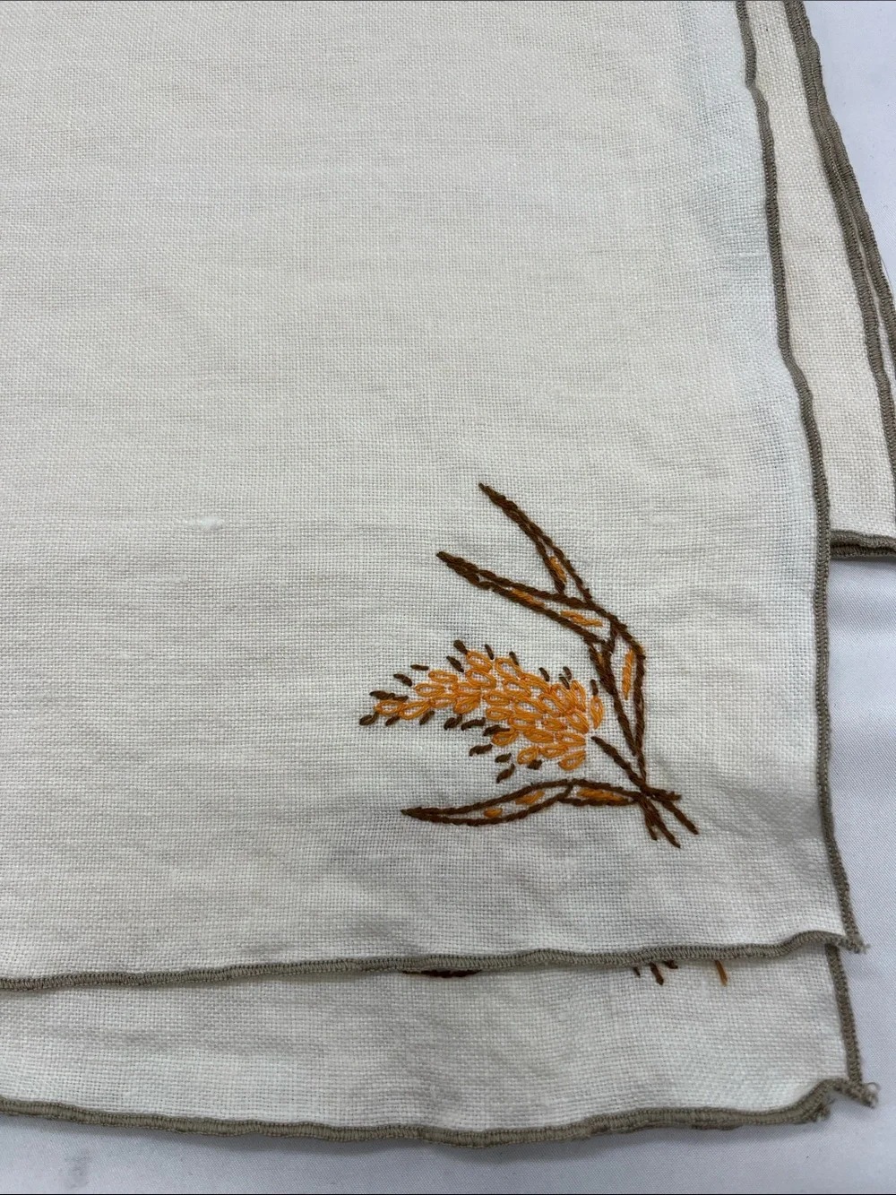 Vintage 1970s Homemade  Wheat Embroidered Set of 4 Napkins and 4 Placemats